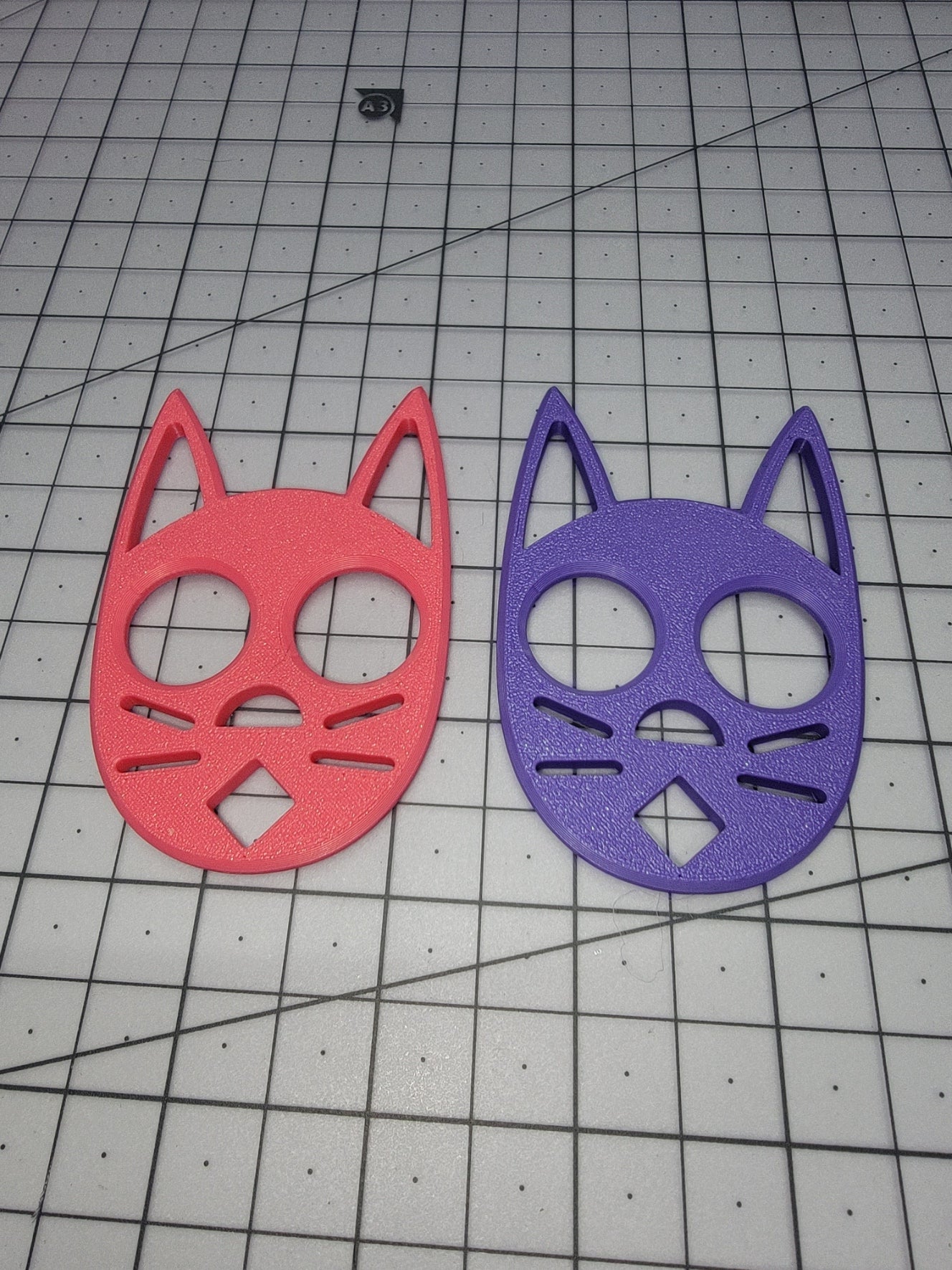Self-Defense Cat Keychain - 3D Printed Safety Accessory
