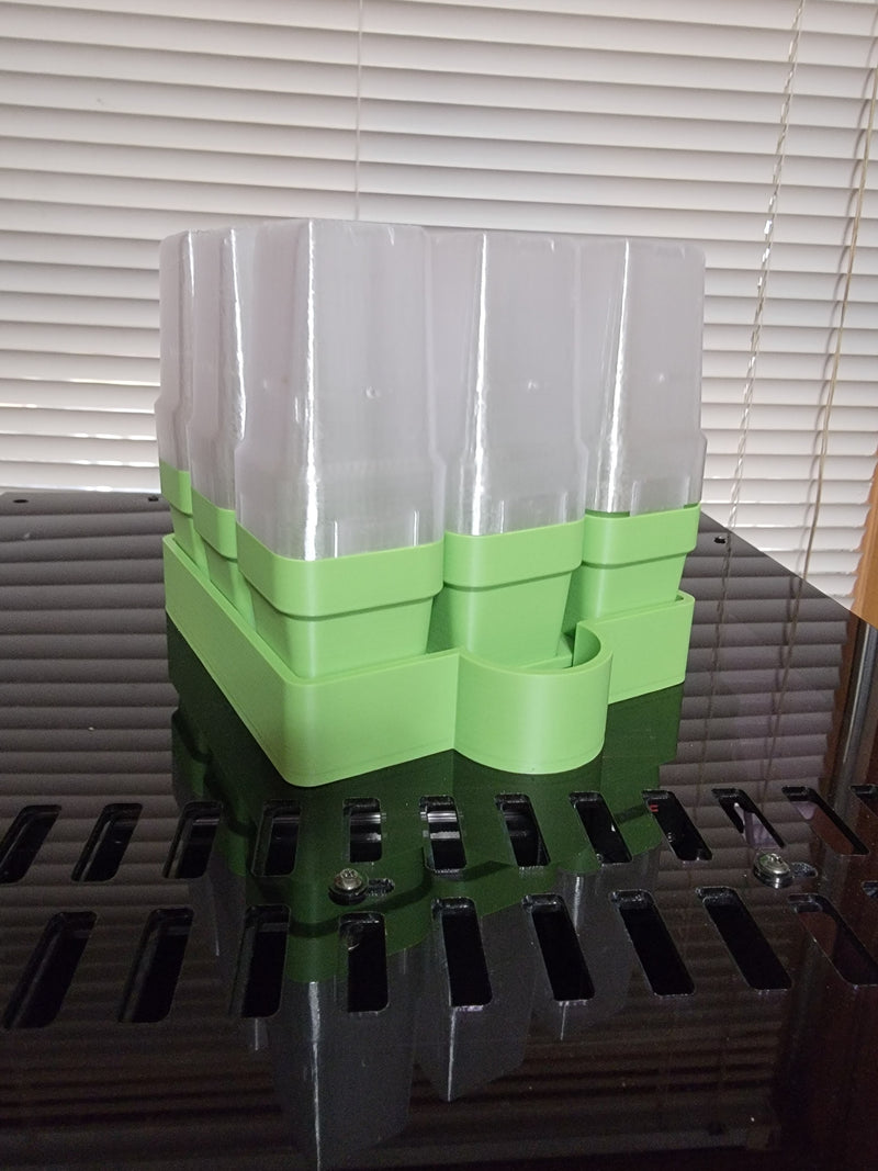 Deluxe Seedling tray with domes.